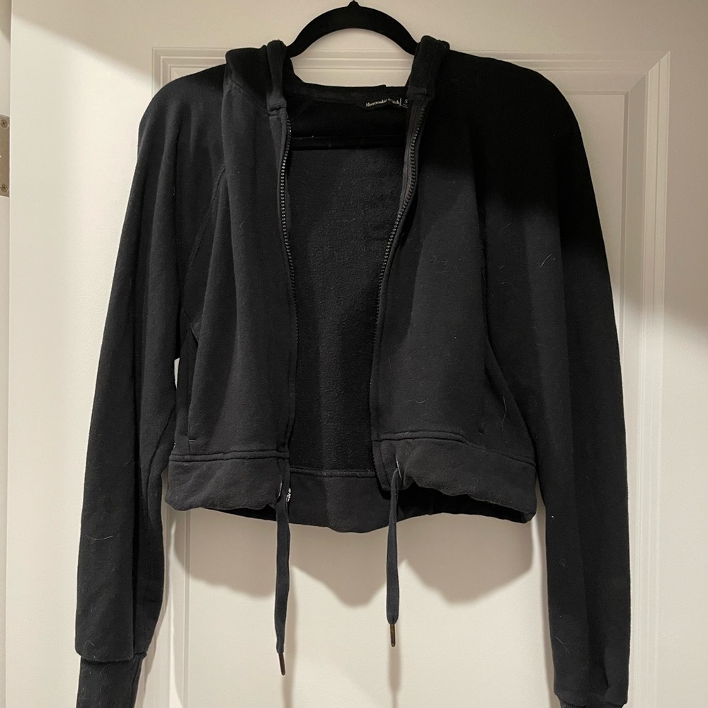 Black cropped zip hoodie